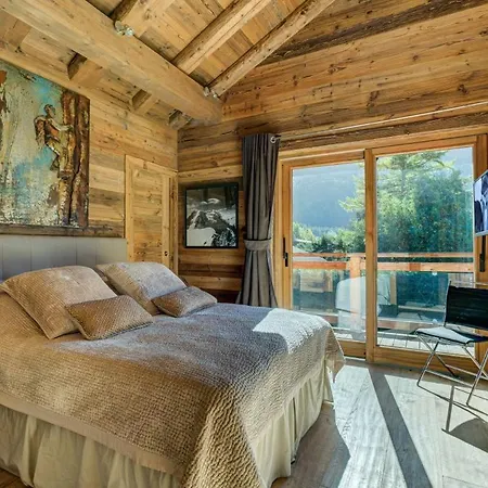 Stunning Luxury Chalet In With Incredible Views Of The Mont Blanc Chamonix
